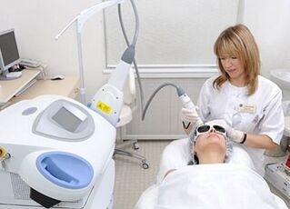 Les avantages et les inconvénients de l'utilisation du laser pour réparer une partie de la peau du visage